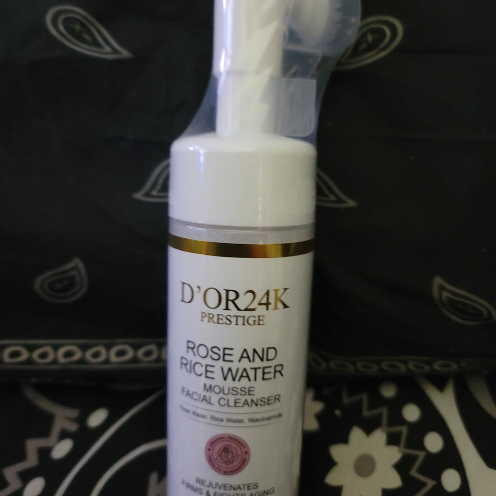 Rose and Rice Water Mousse Cleanser - White